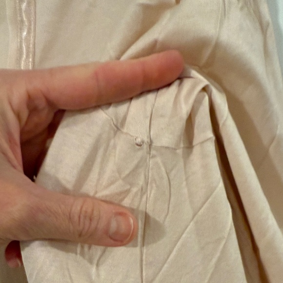 Hanro Long Sleeve Nightgown-Light Pink - Picture 6 of 11